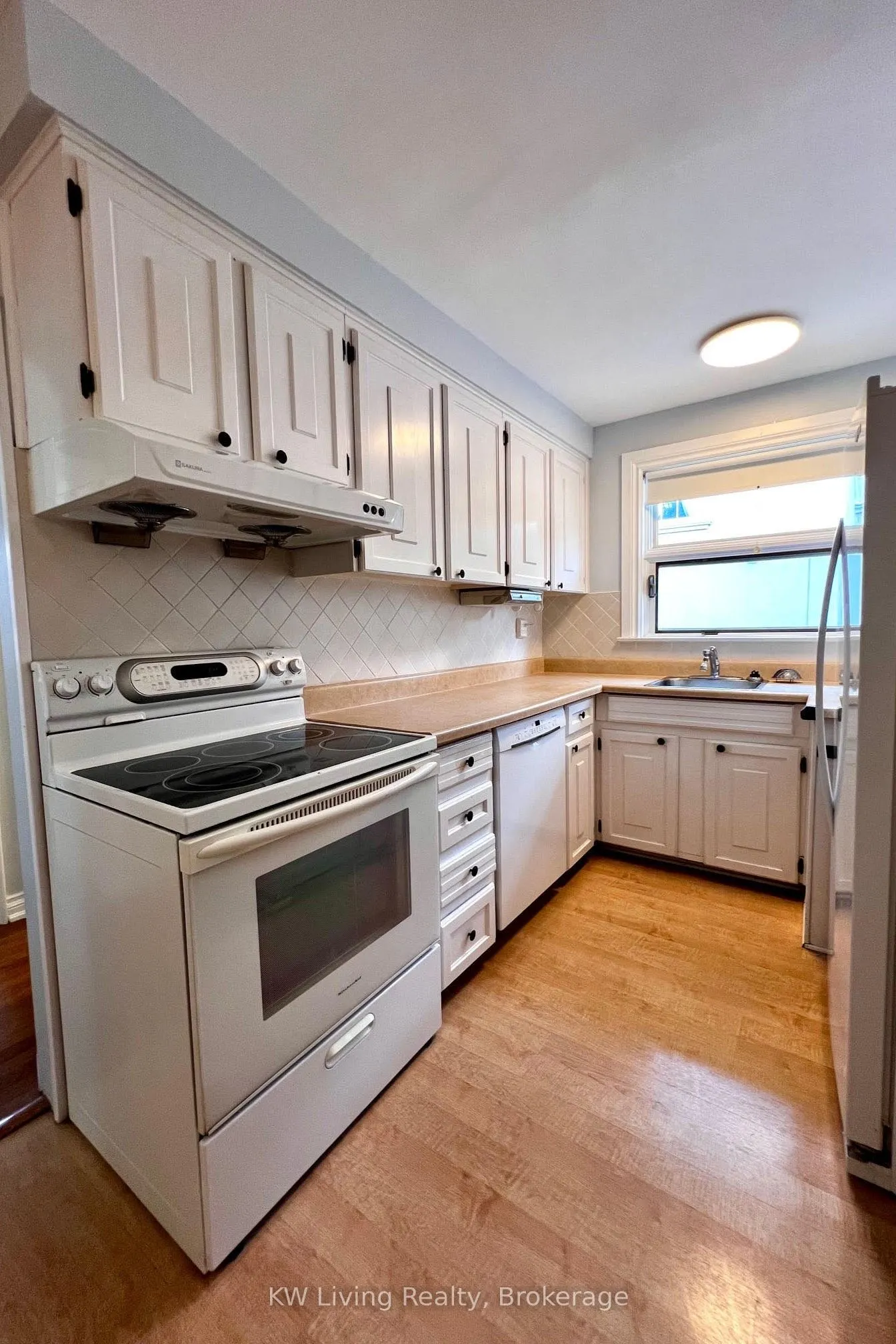 311 Boisdale Avenue, #Main Floor