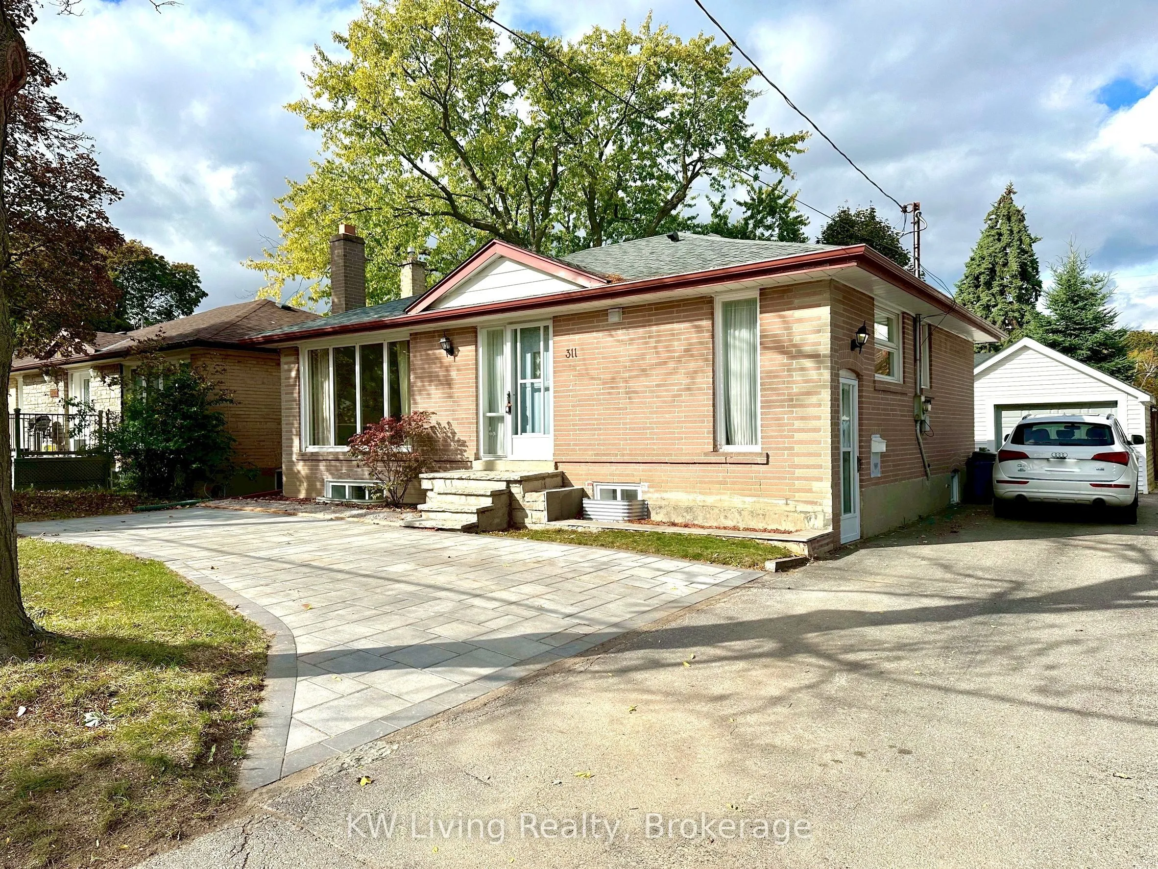 311 Boisdale Avenue, #Main Floor