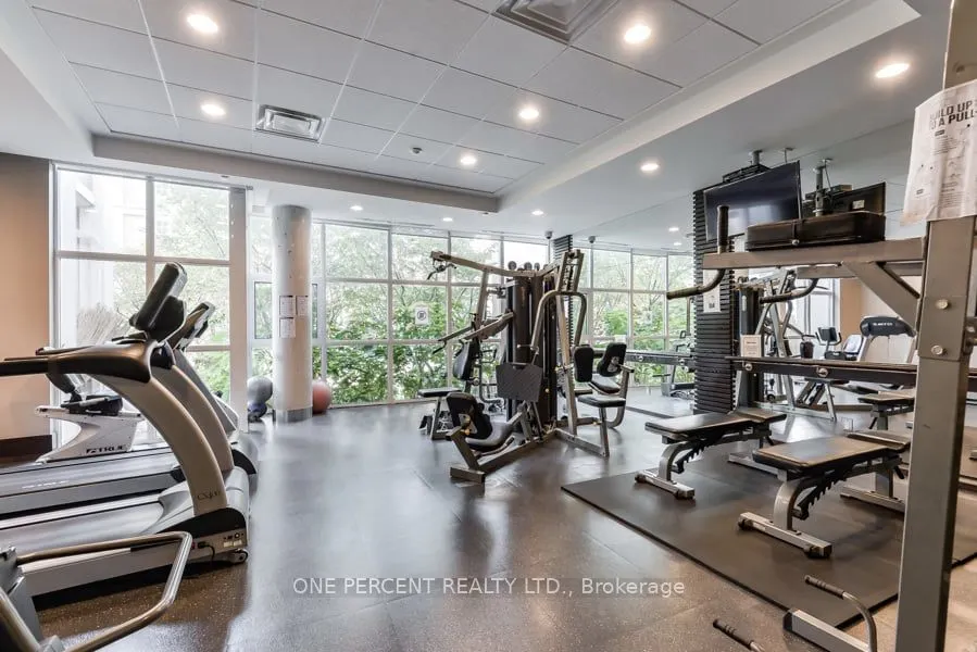 21 Upper Duke Crescent, #401