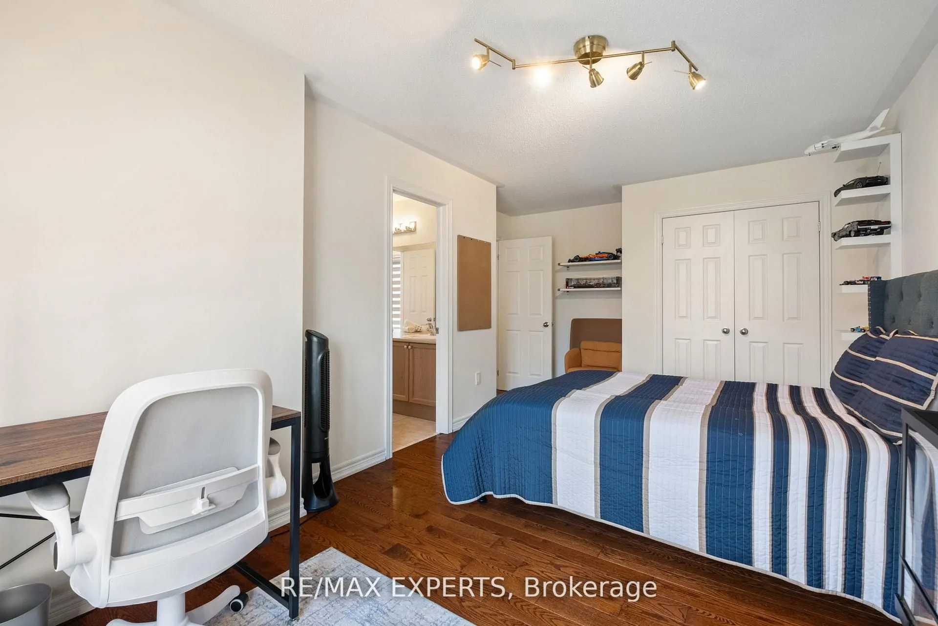 40 Heron Hollow Avenue