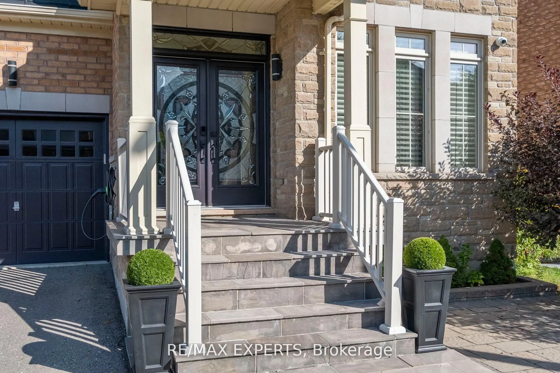 40 Heron Hollow Avenue