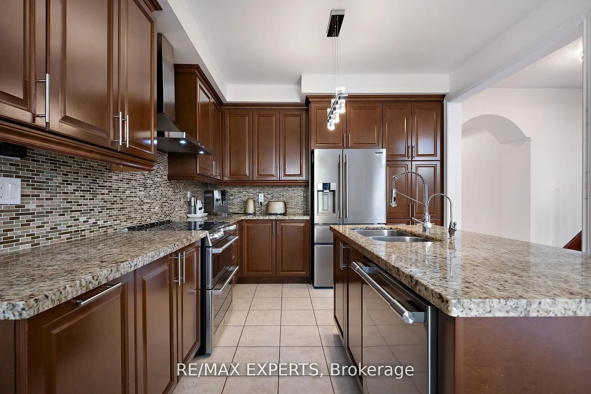 40 Heron Hollow Avenue