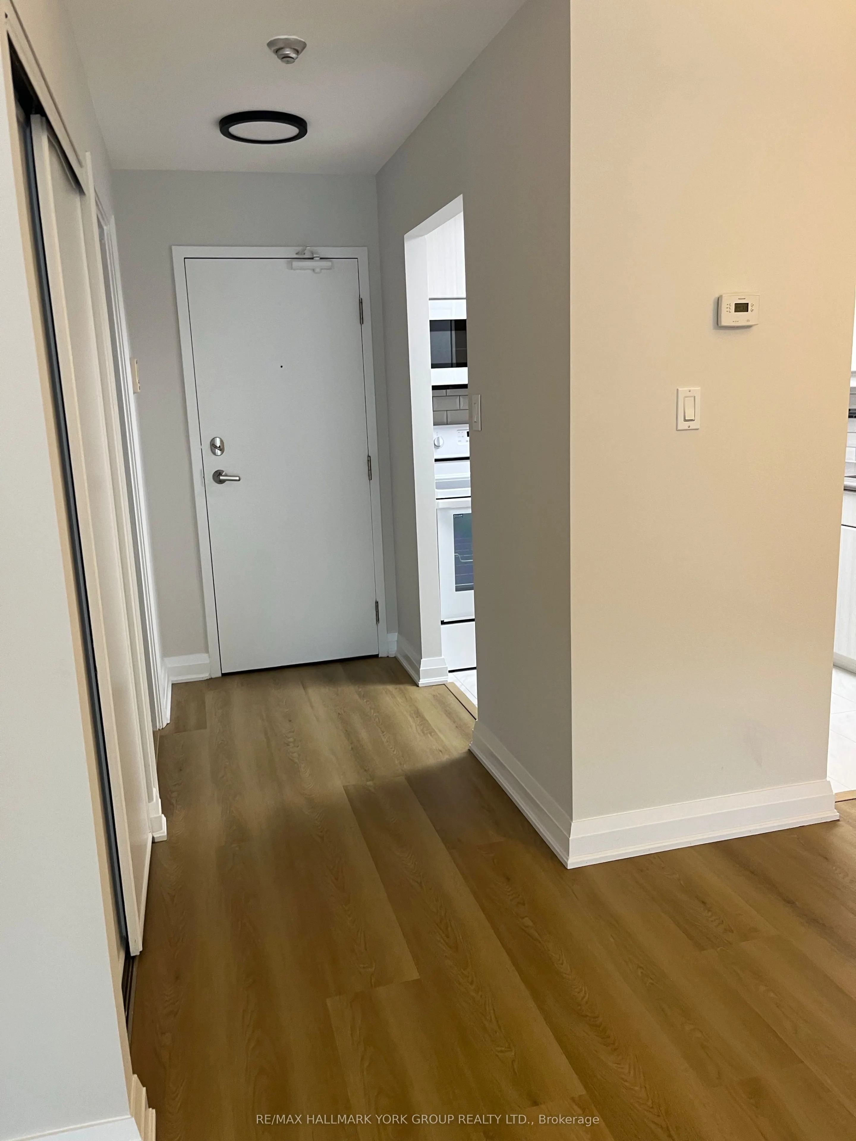 249 Major Mackenzie Drive E, #406