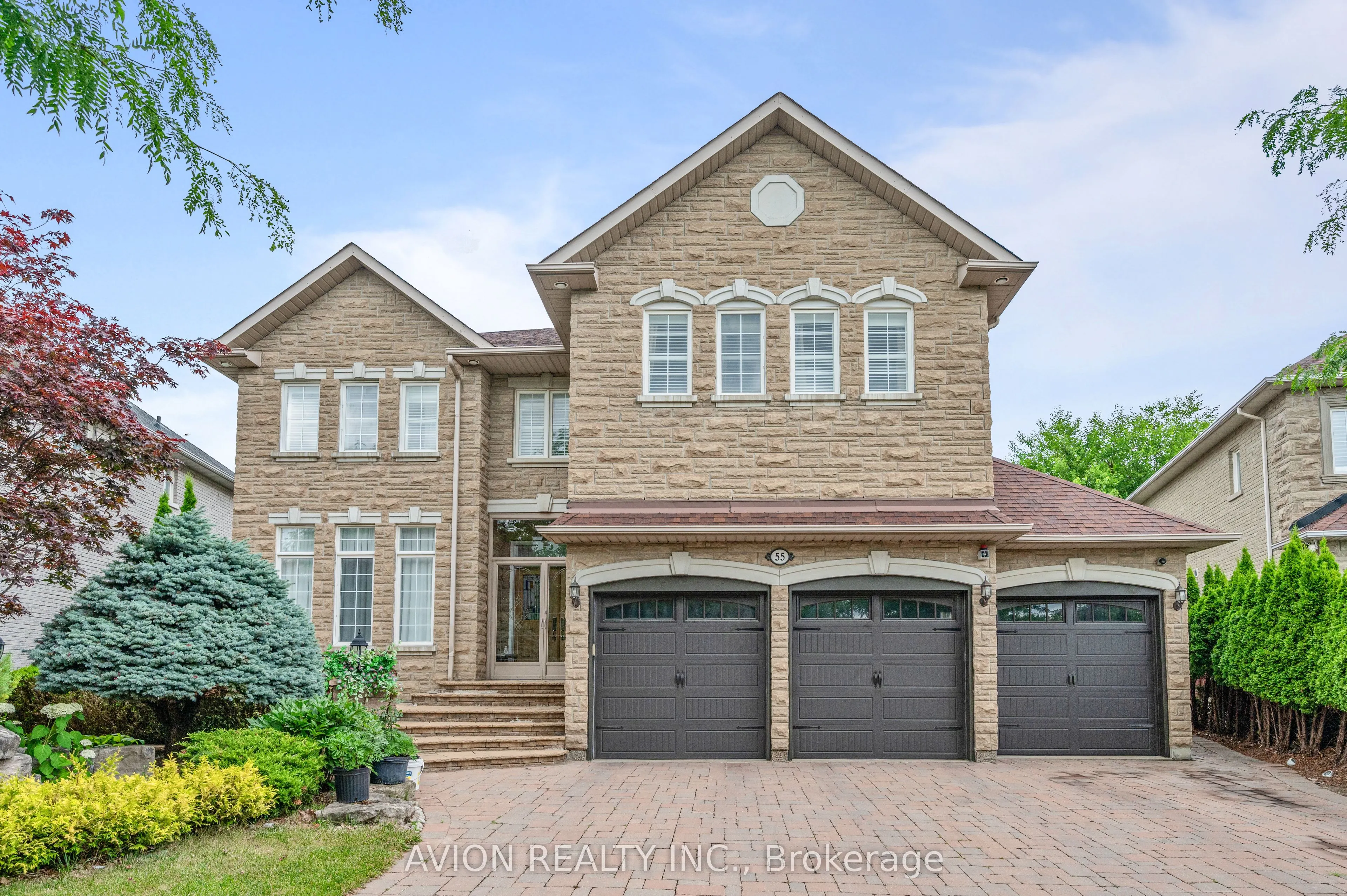 55 Frybrook Crescent