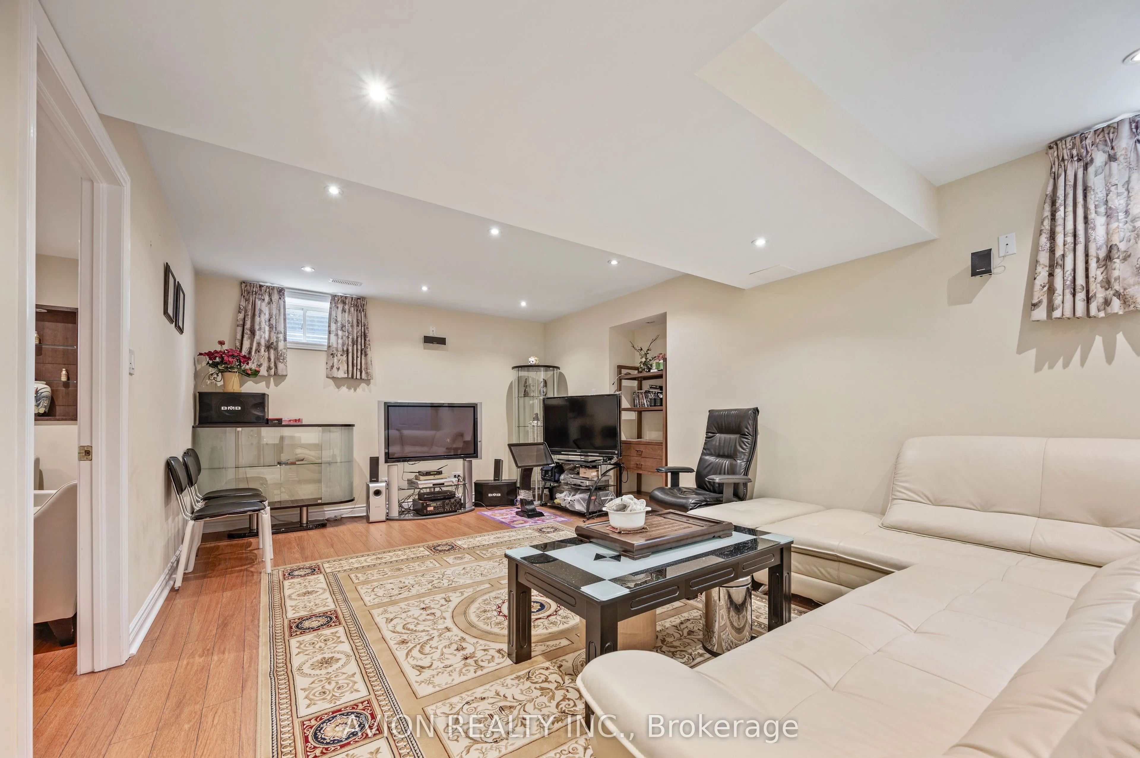 55 Frybrook Crescent
