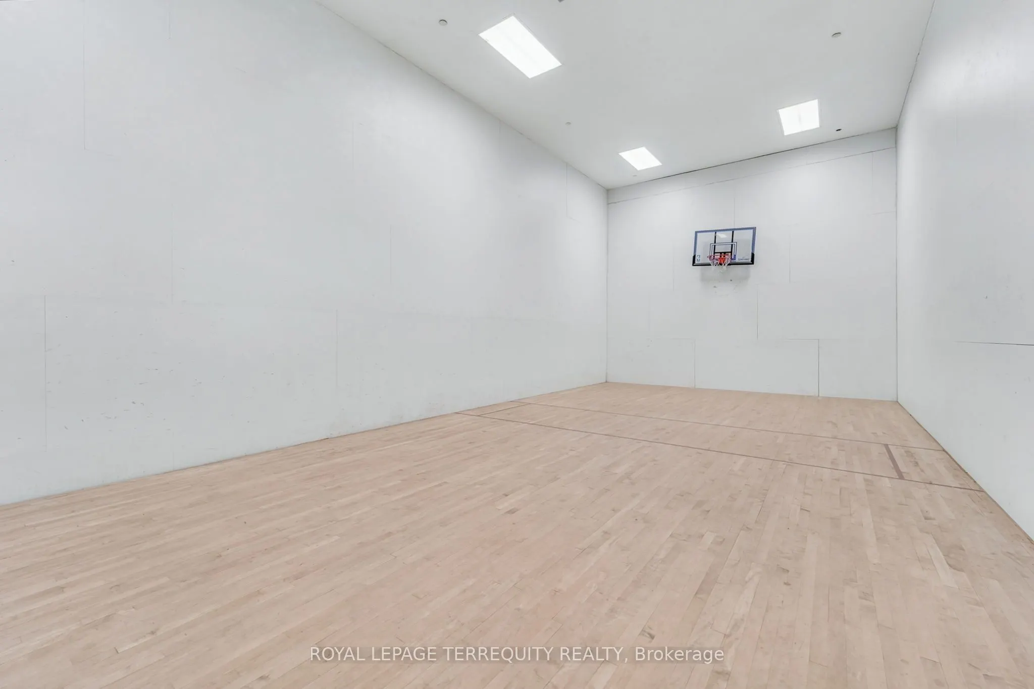 8501 Bayview Avenue, #710