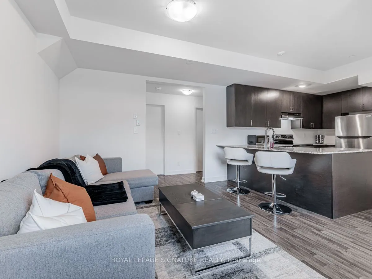 370C Red Maple Road, #77
