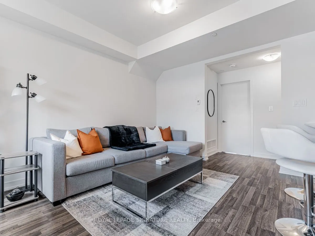 370C Red Maple Road, #77