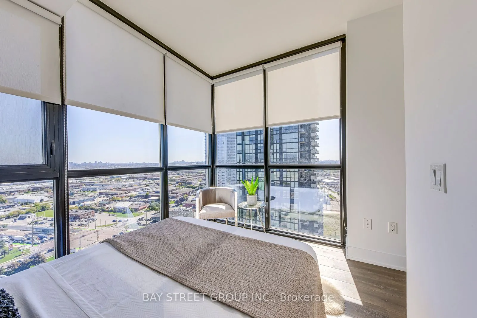 2908 Highway 7 Road, #2502