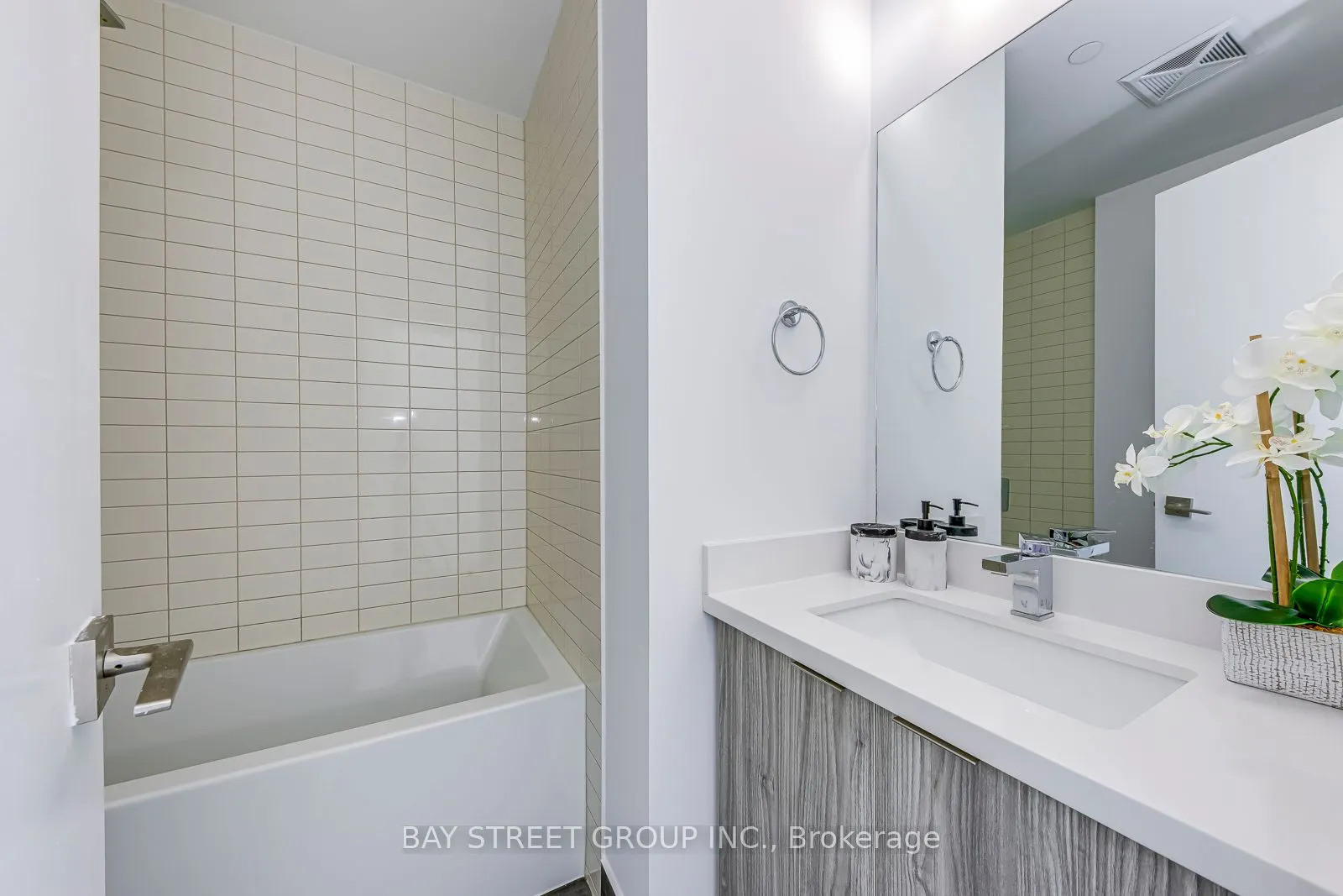 2908 Highway 7 Road, #2502