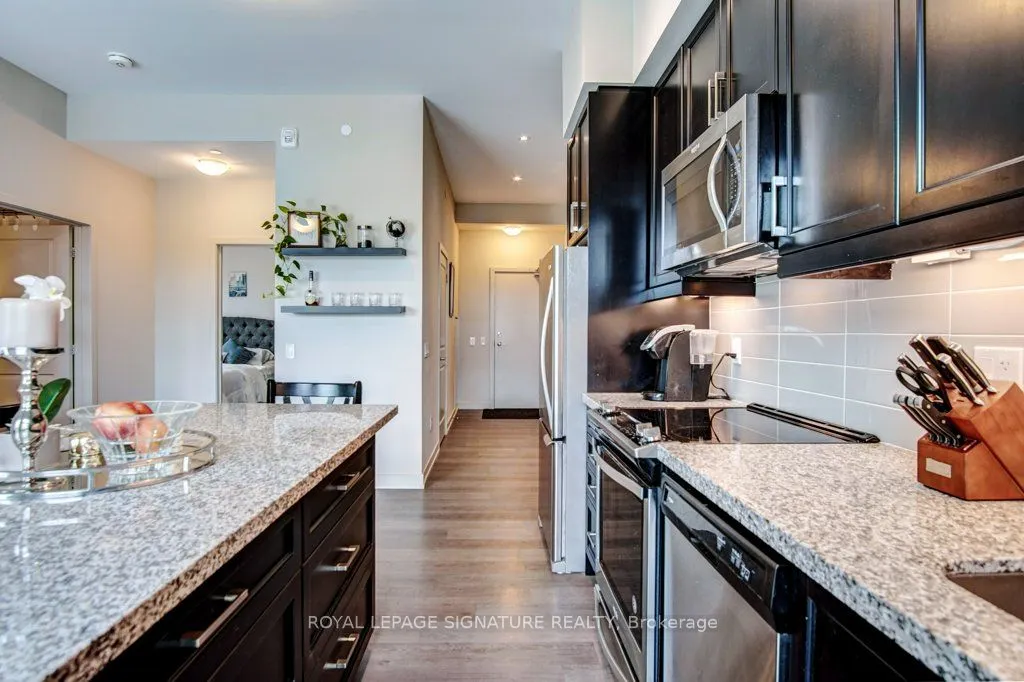 555 William Graham Drive, #422