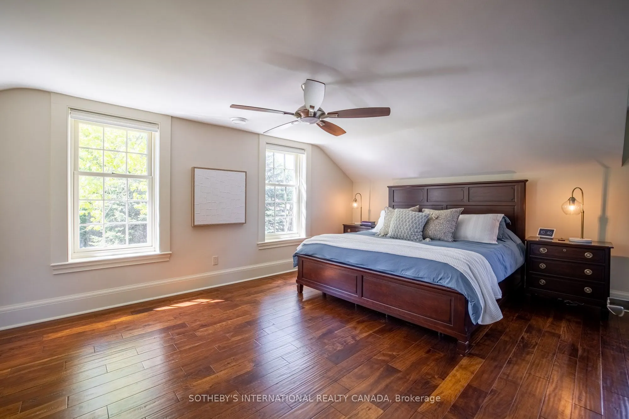 220 Old Yonge Street