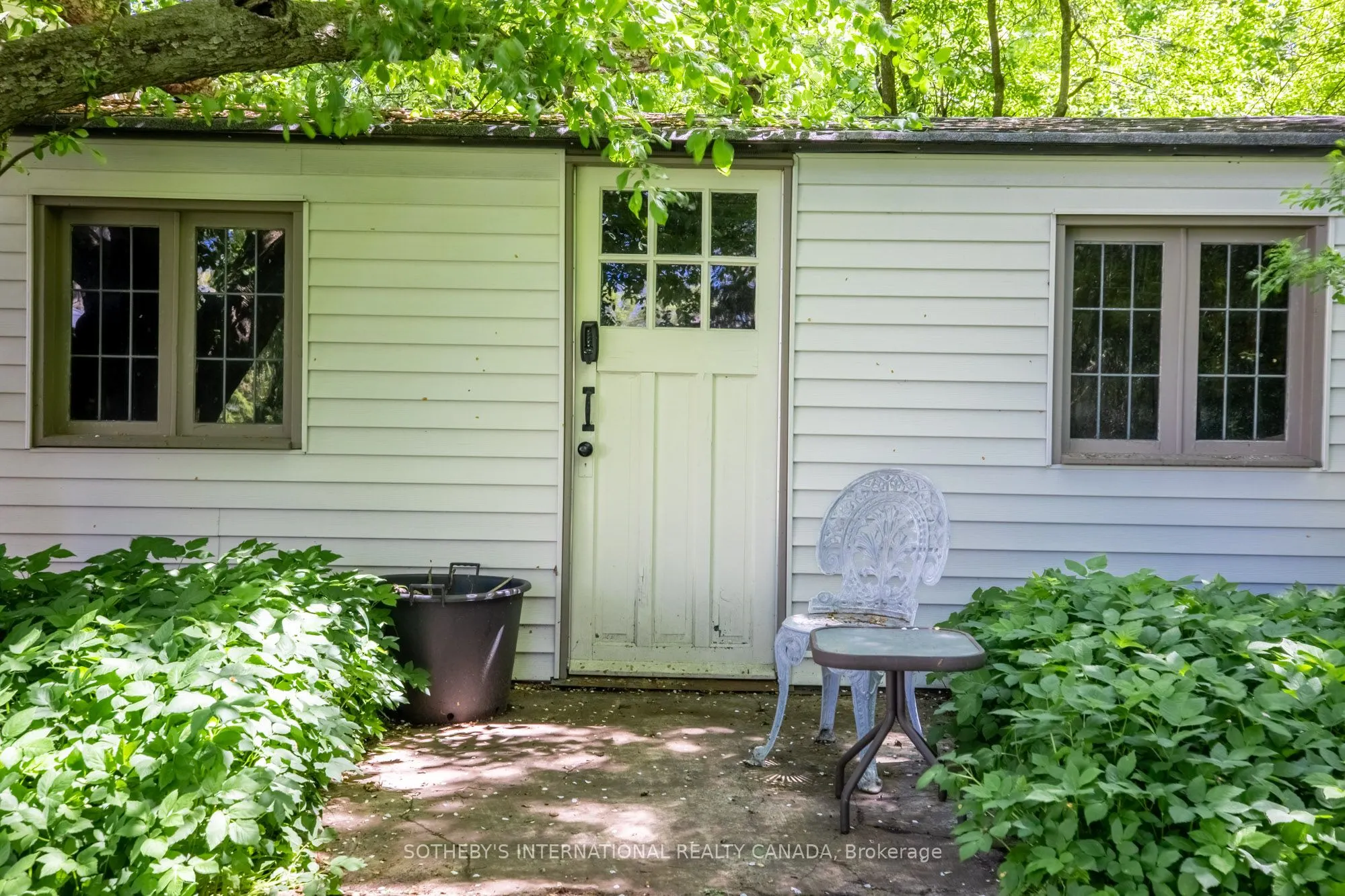 220 Old Yonge Street