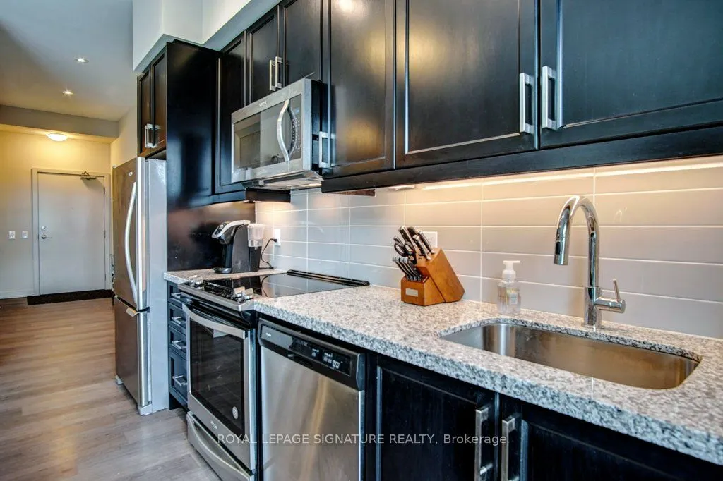 555 William Graham Drive, #422