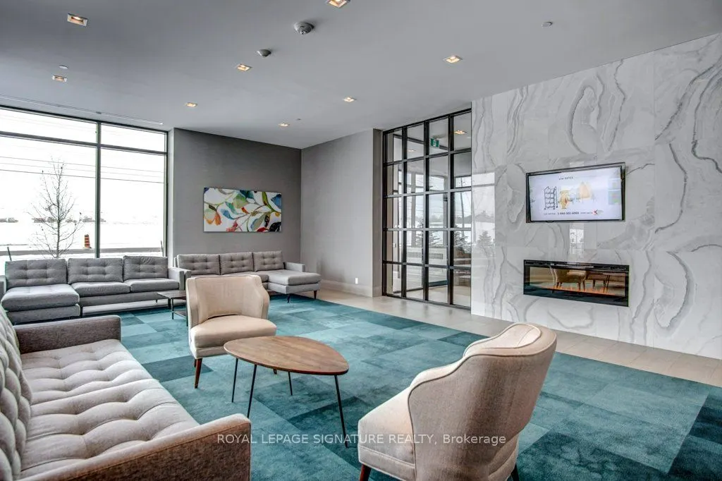 555 William Graham Drive, #422