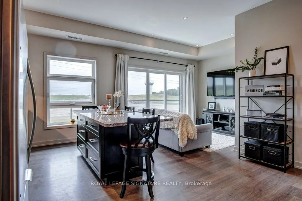 555 William Graham Drive, #422