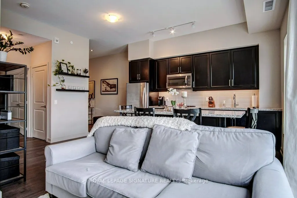 555 William Graham Drive, #422