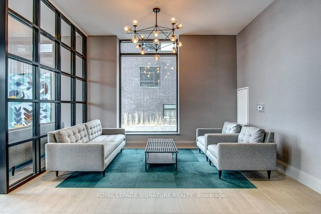 555 William Graham Drive, #422