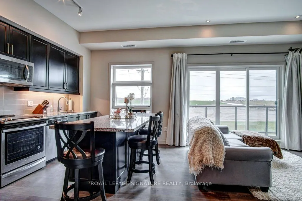 555 William Graham Drive, #422