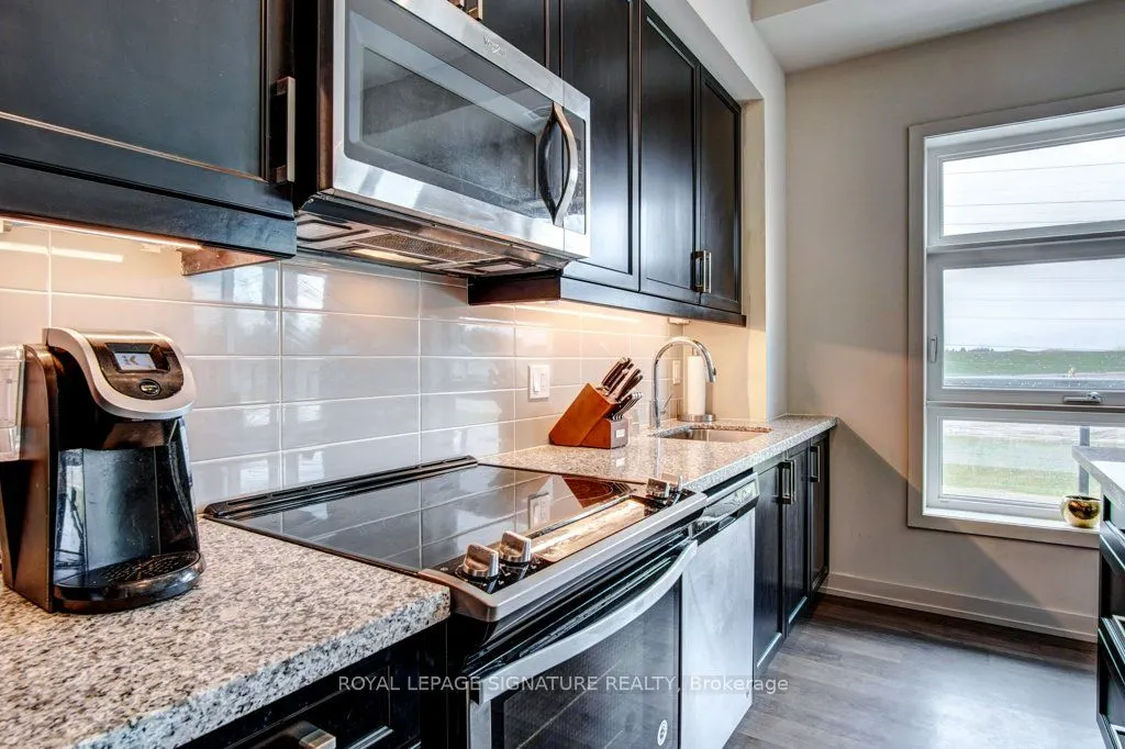 555 William Graham Drive, #422