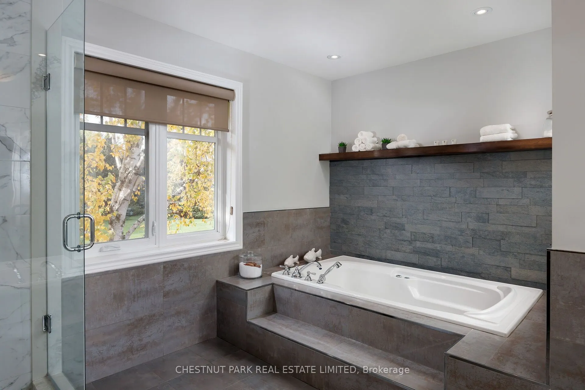 20 Fenyrose Crescent