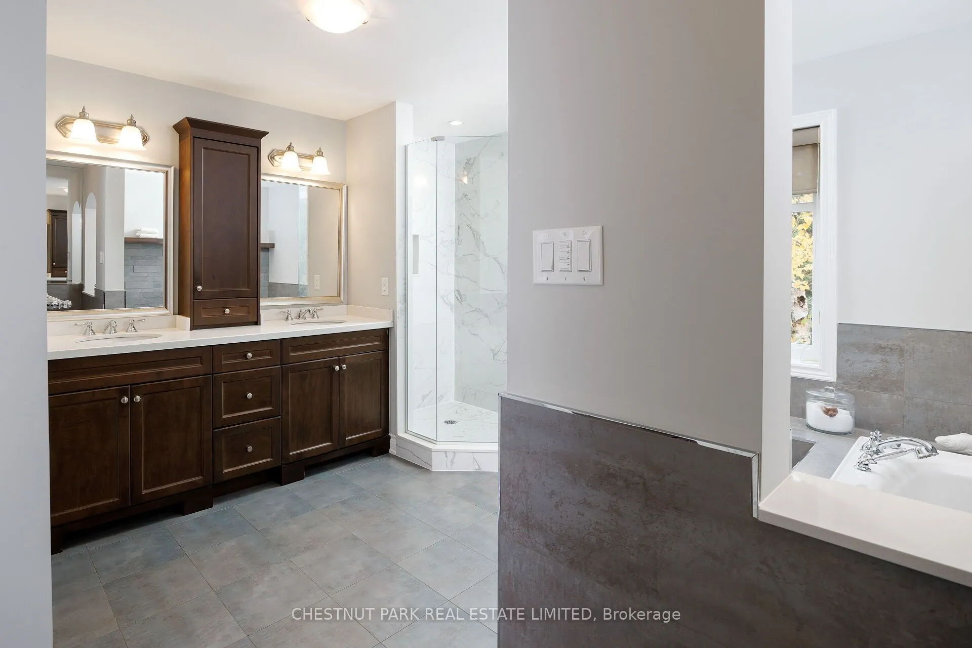 20 Fenyrose Crescent