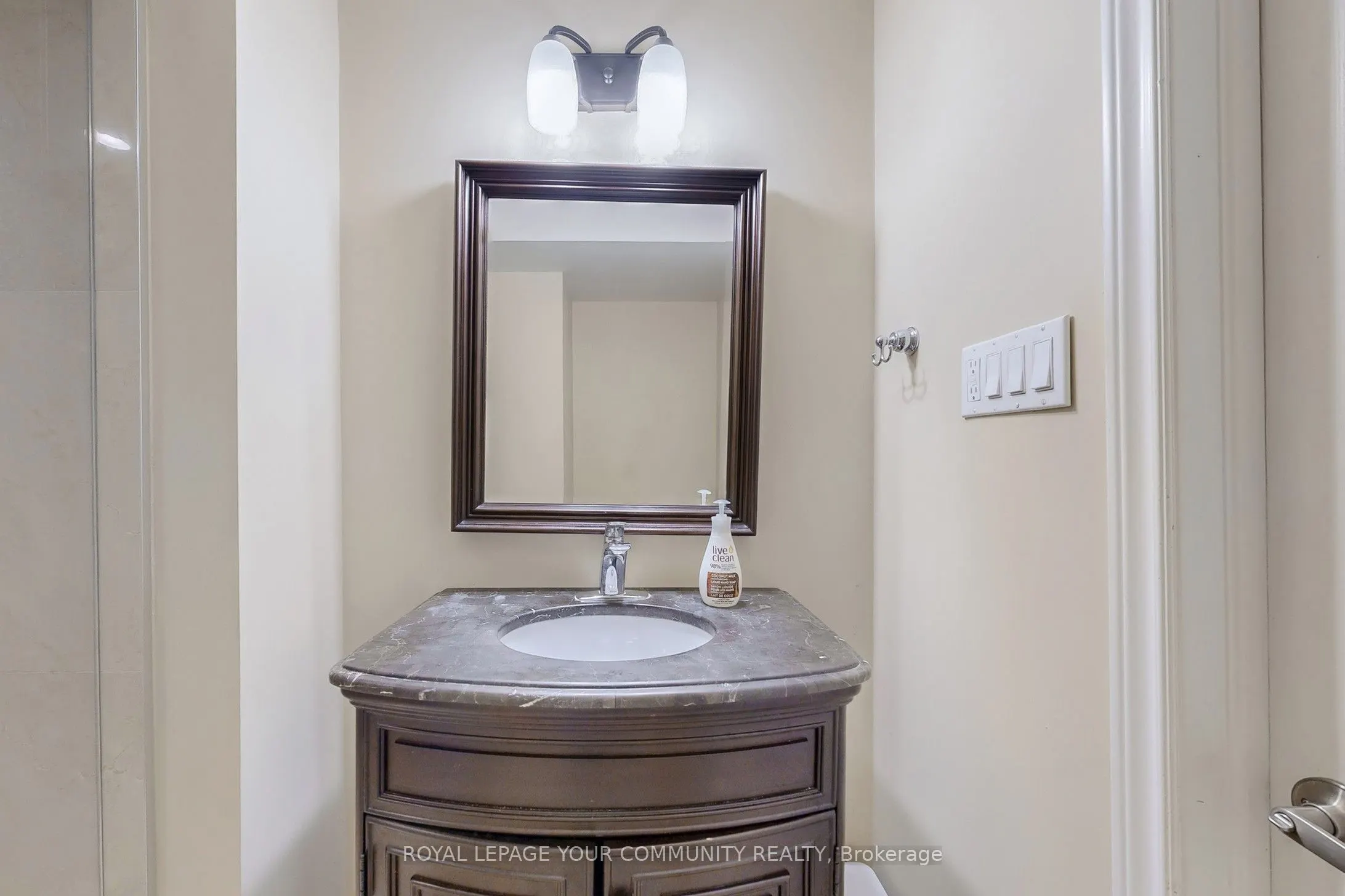 104 Pentland Crescent S