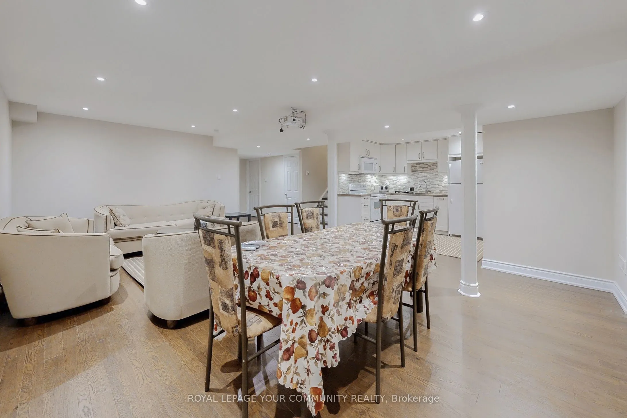 104 Pentland Crescent S