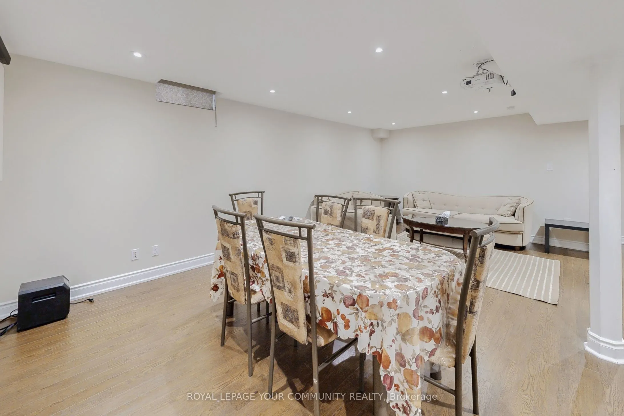 104 Pentland Crescent S