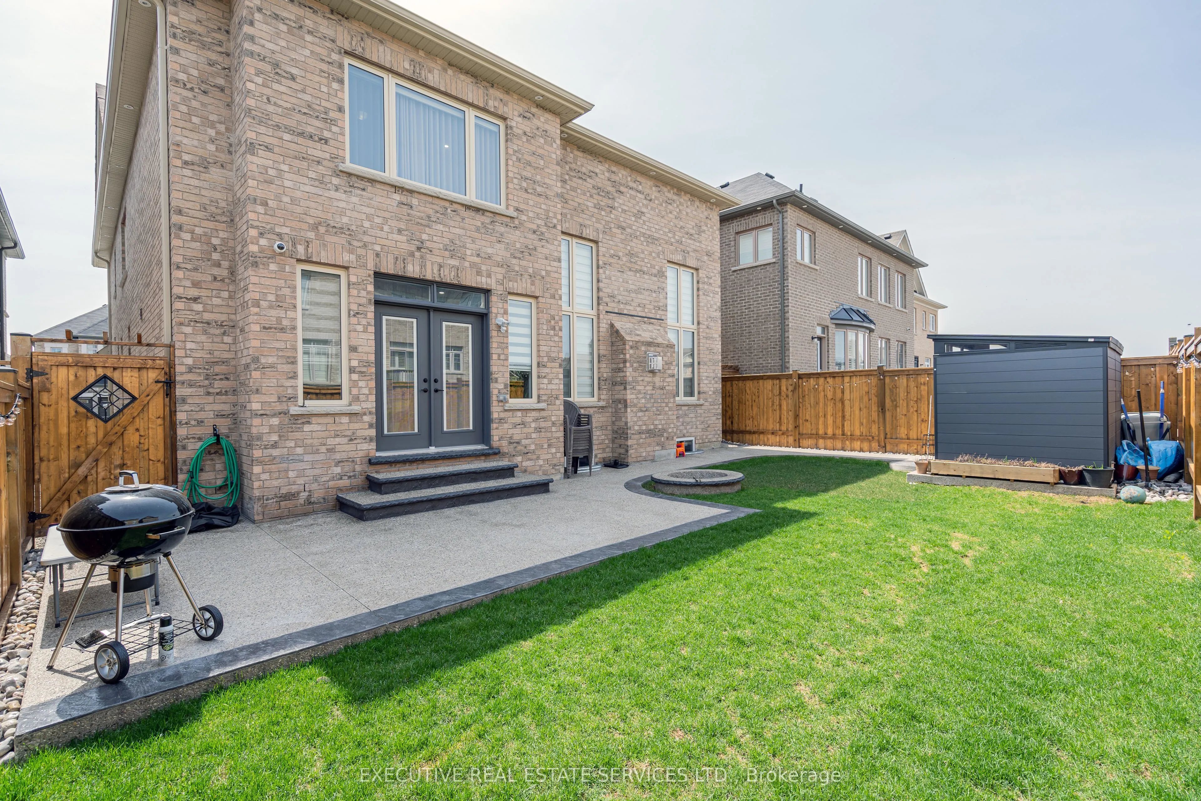 79 Elderslie Crescent E