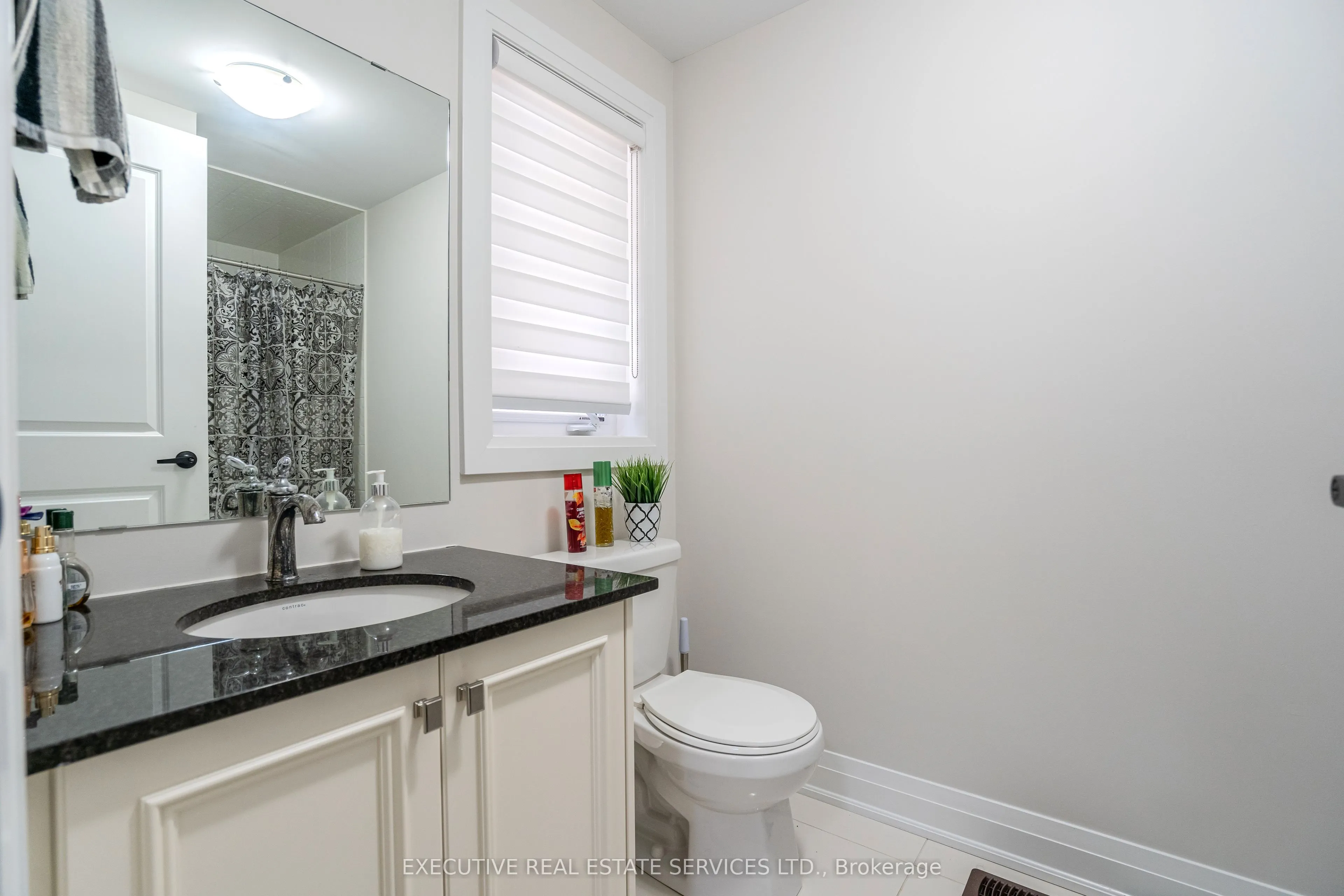 79 Elderslie Crescent E