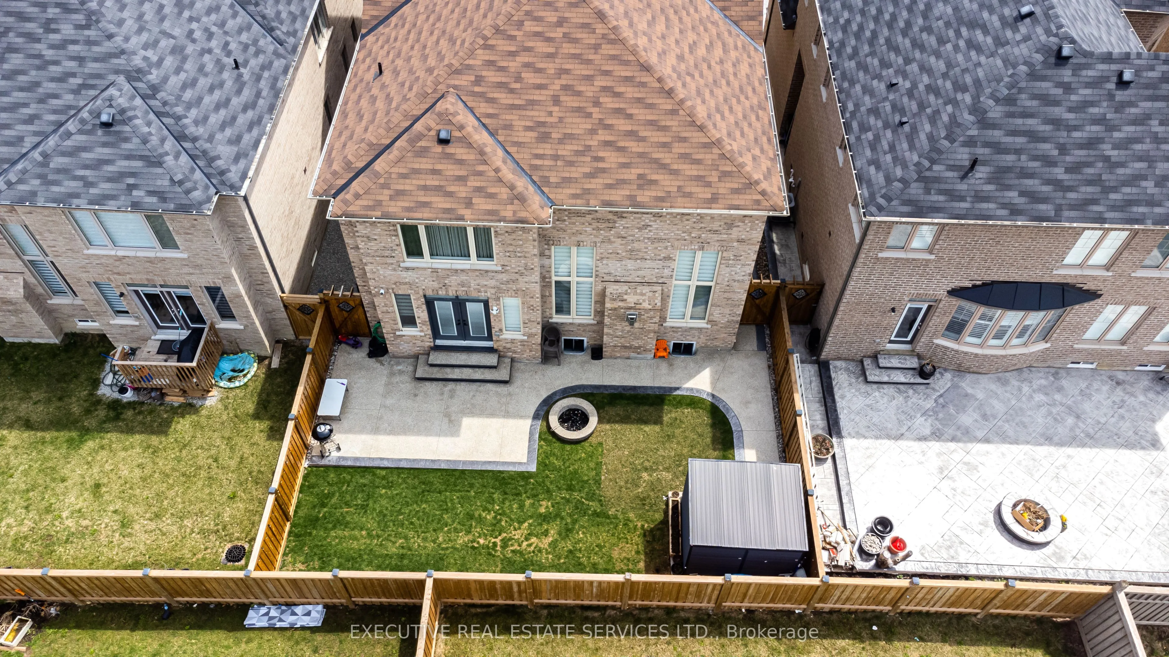 79 Elderslie Crescent E