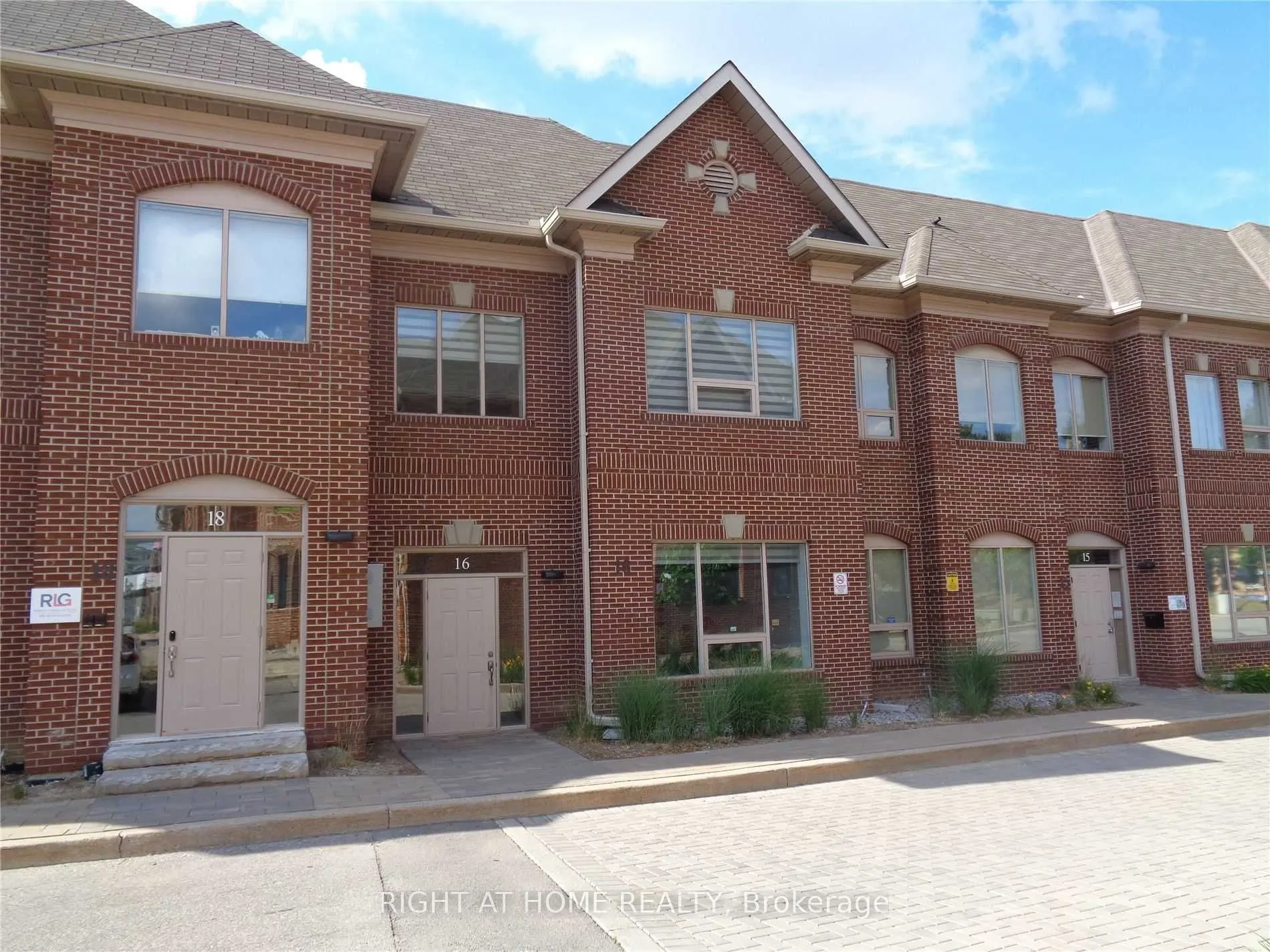 30 Wertheim Court, #16-Main