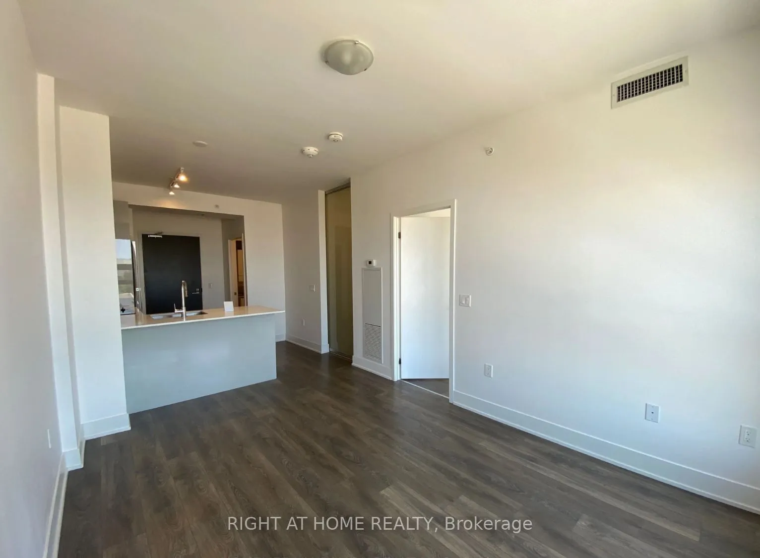 2916 Highway 7 Road W, #411