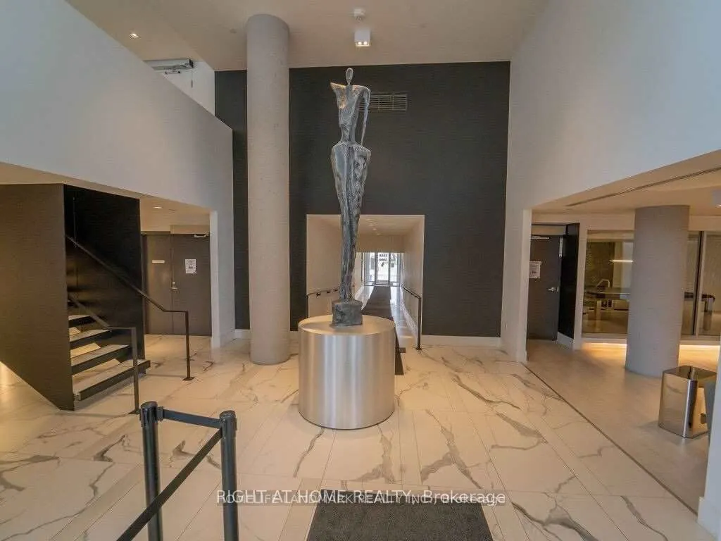 2916 Highway 7 Road W, #411