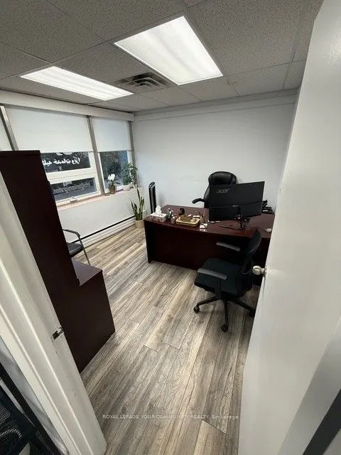 10212 Yonge Street, #206