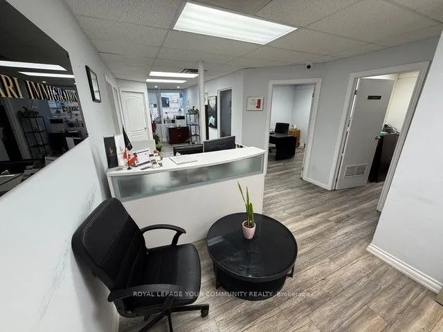 10212 Yonge Street, #206