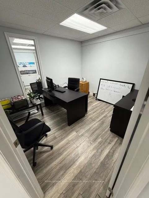 10212 Yonge Street, #206