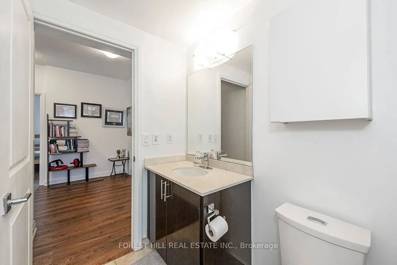 7165 Yonge Street, #733