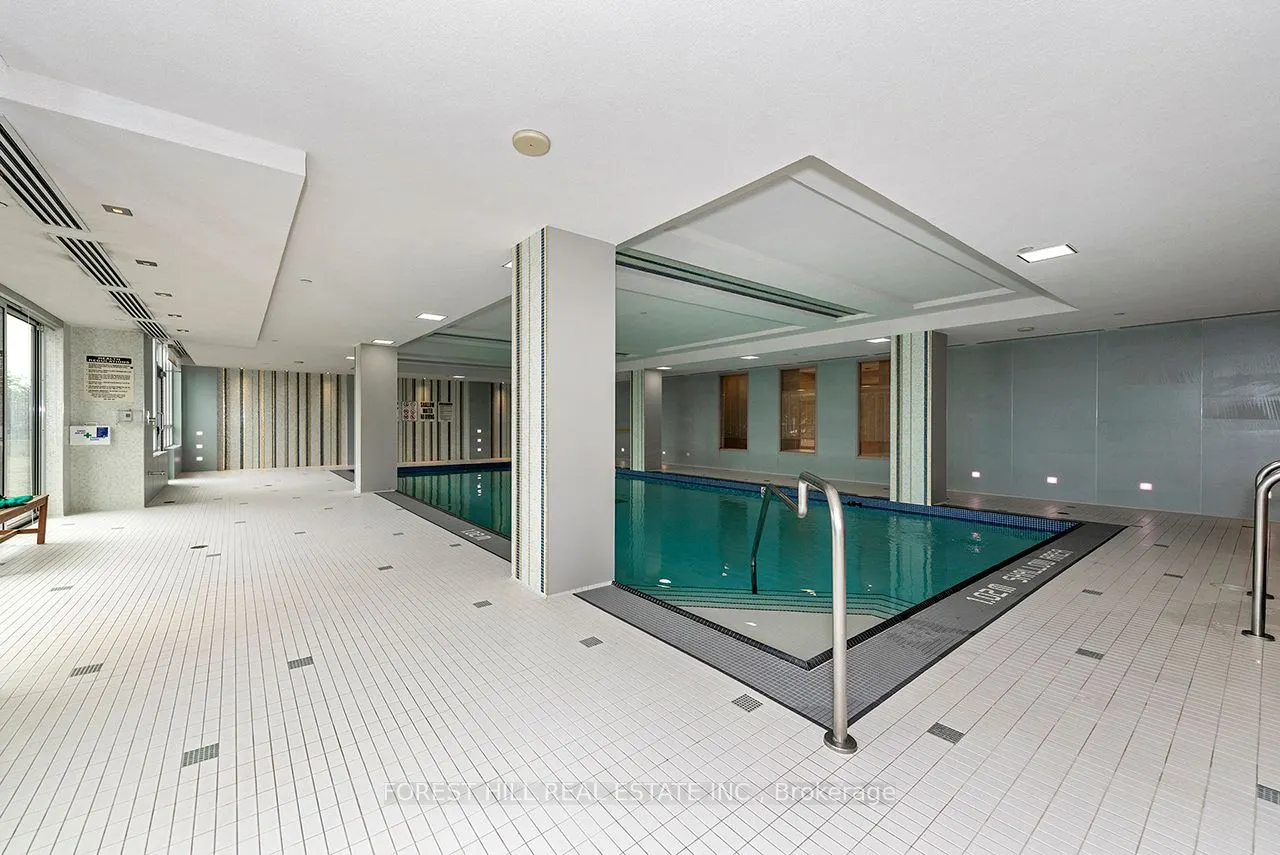 7165 Yonge Street, #733