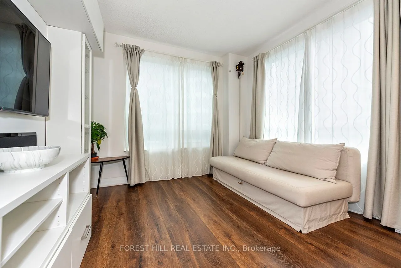 7165 Yonge Street, #733