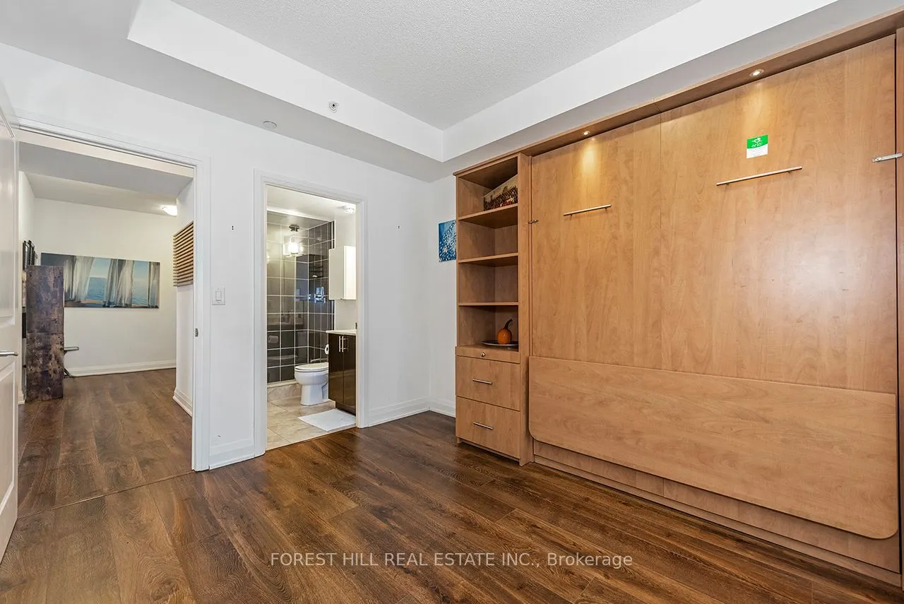 7165 Yonge Street, #733