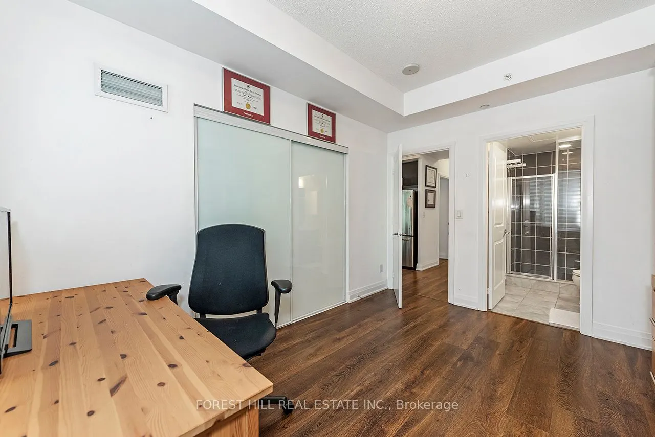 7165 Yonge Street, #733