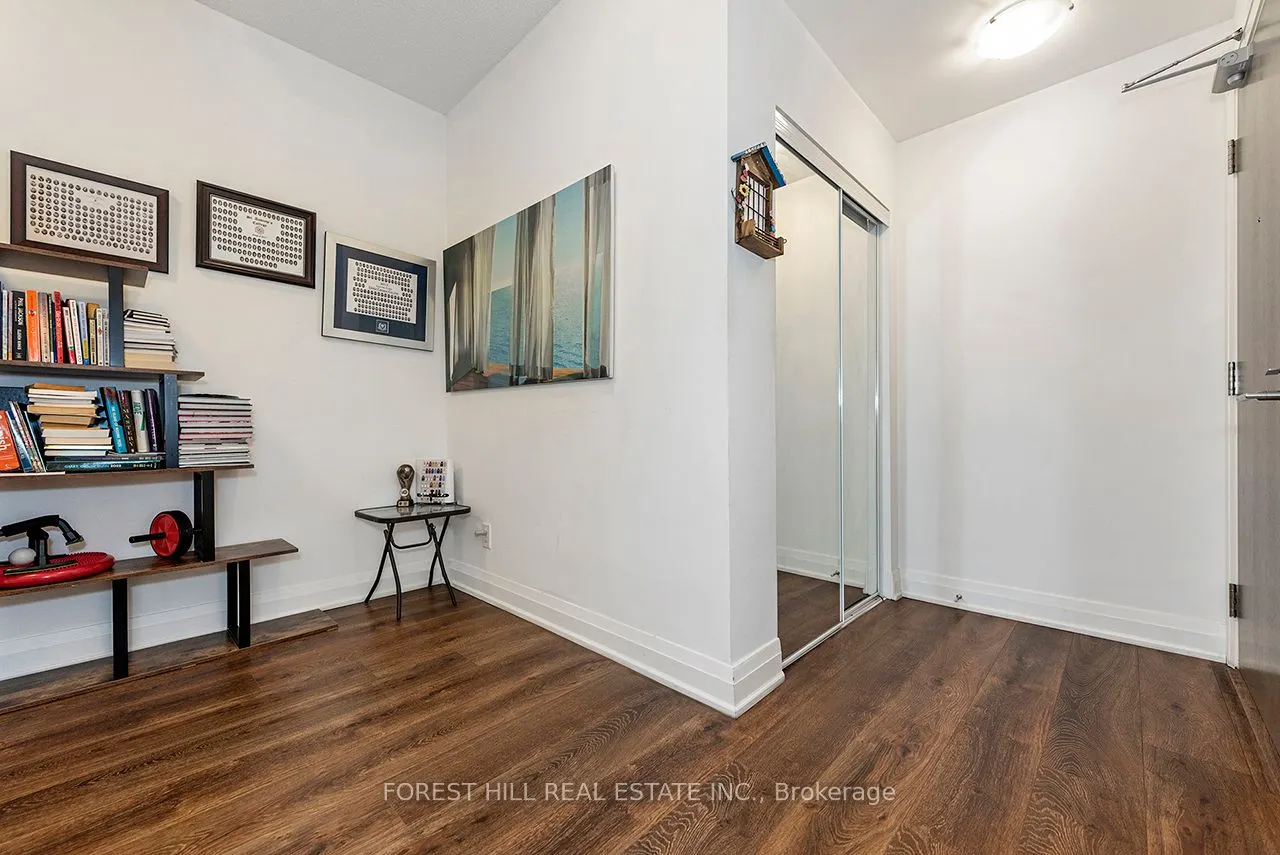 7165 Yonge Street, #733