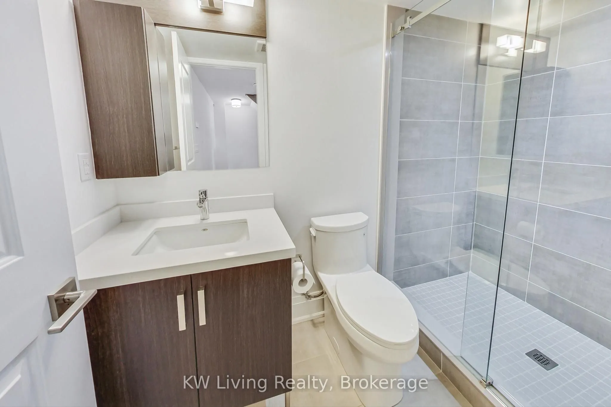 390 Highway 7 E, #TH7