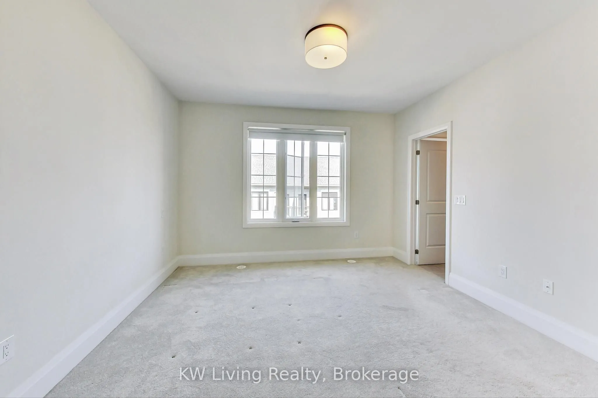 390 Highway 7 E, #TH7