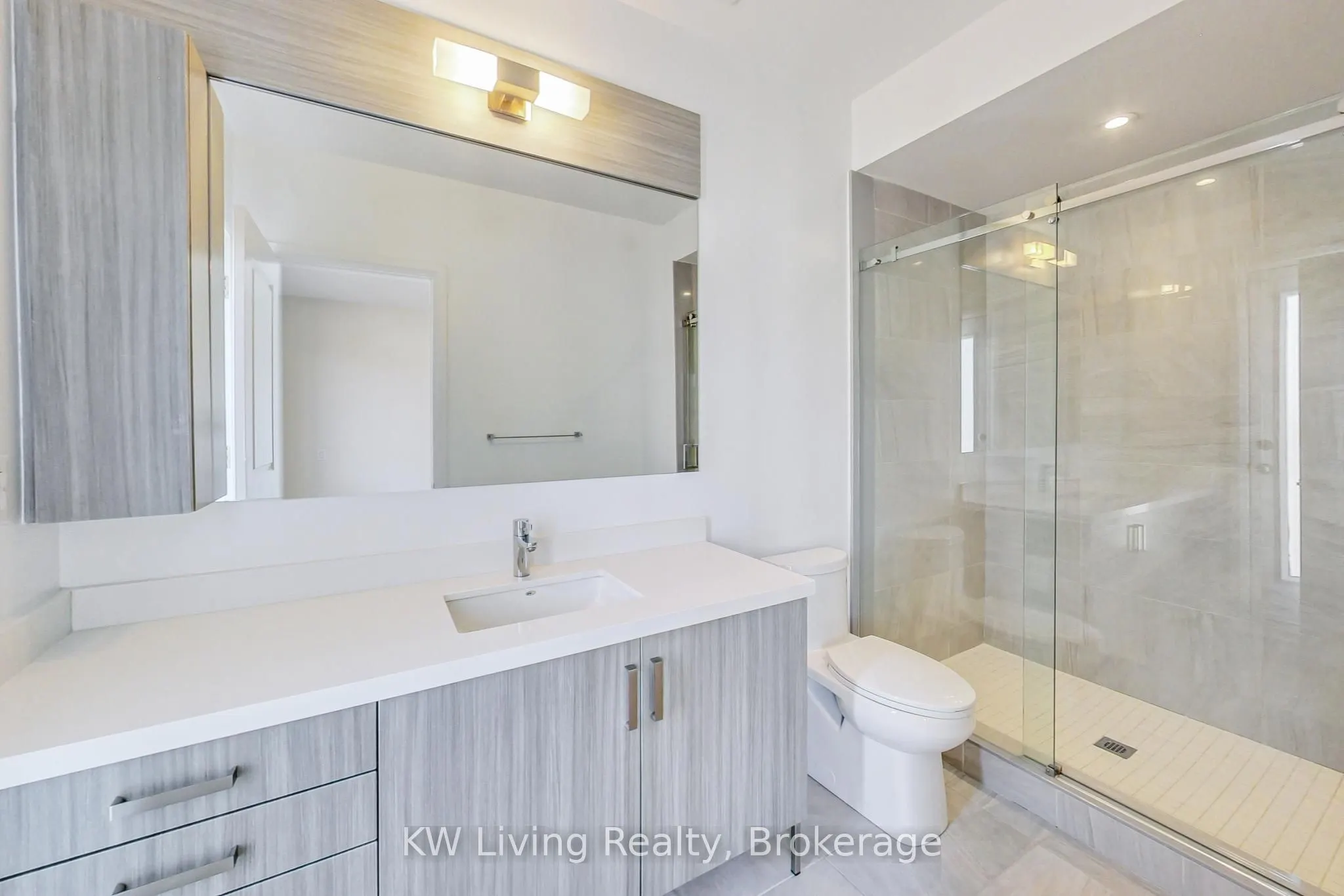 390 Highway 7 E, #TH7