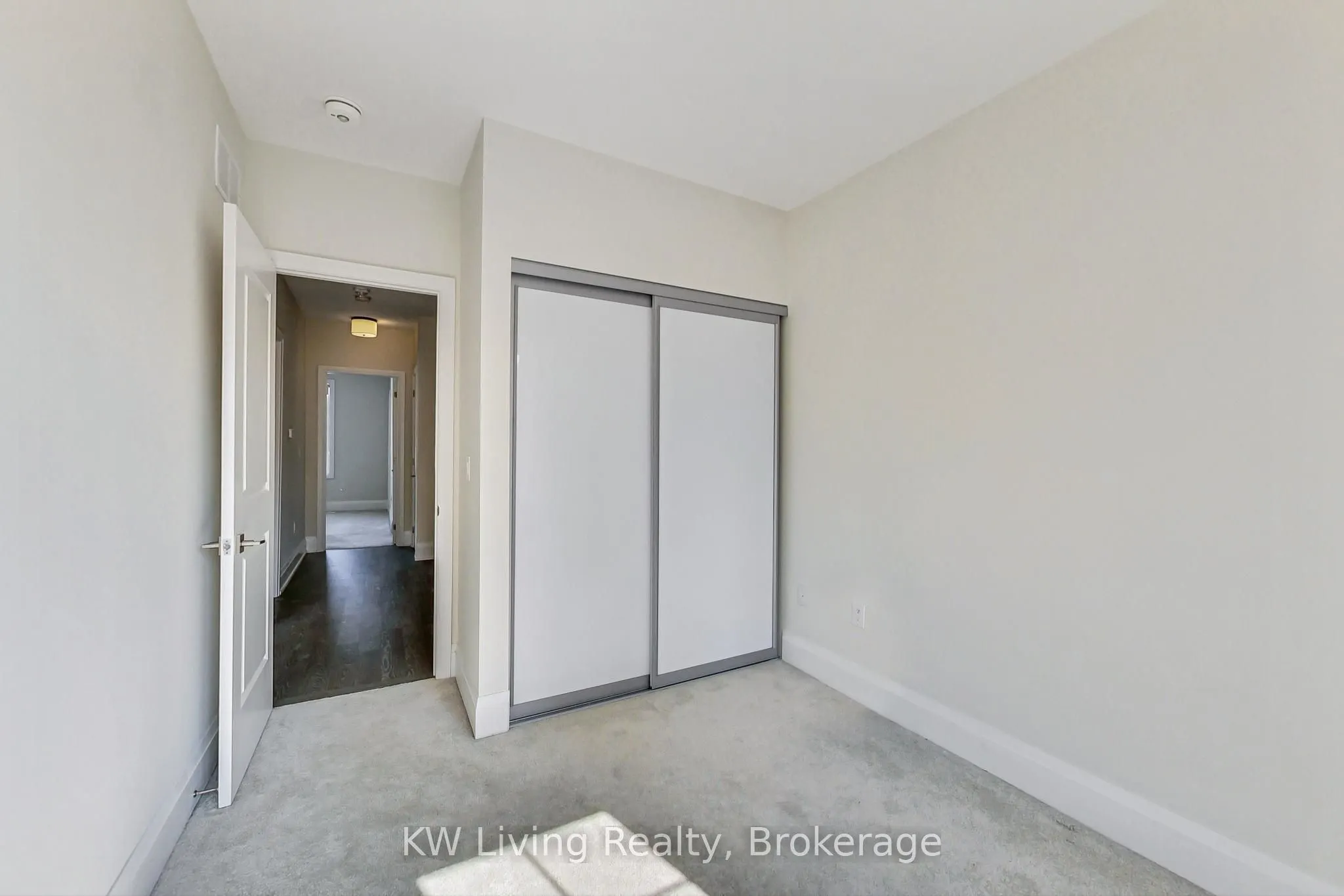 390 Highway 7 E, #TH7