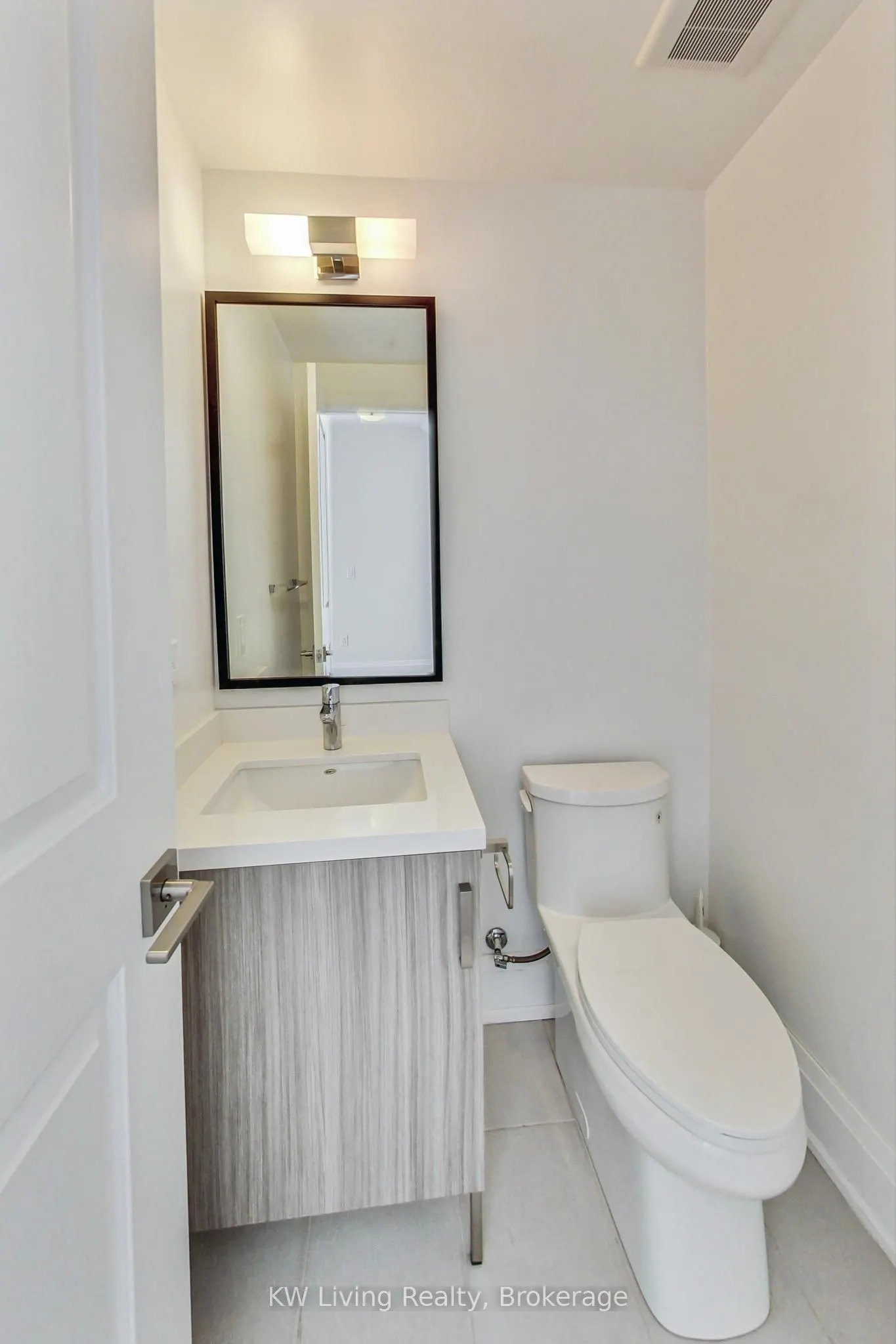 390 Highway 7 E, #TH7