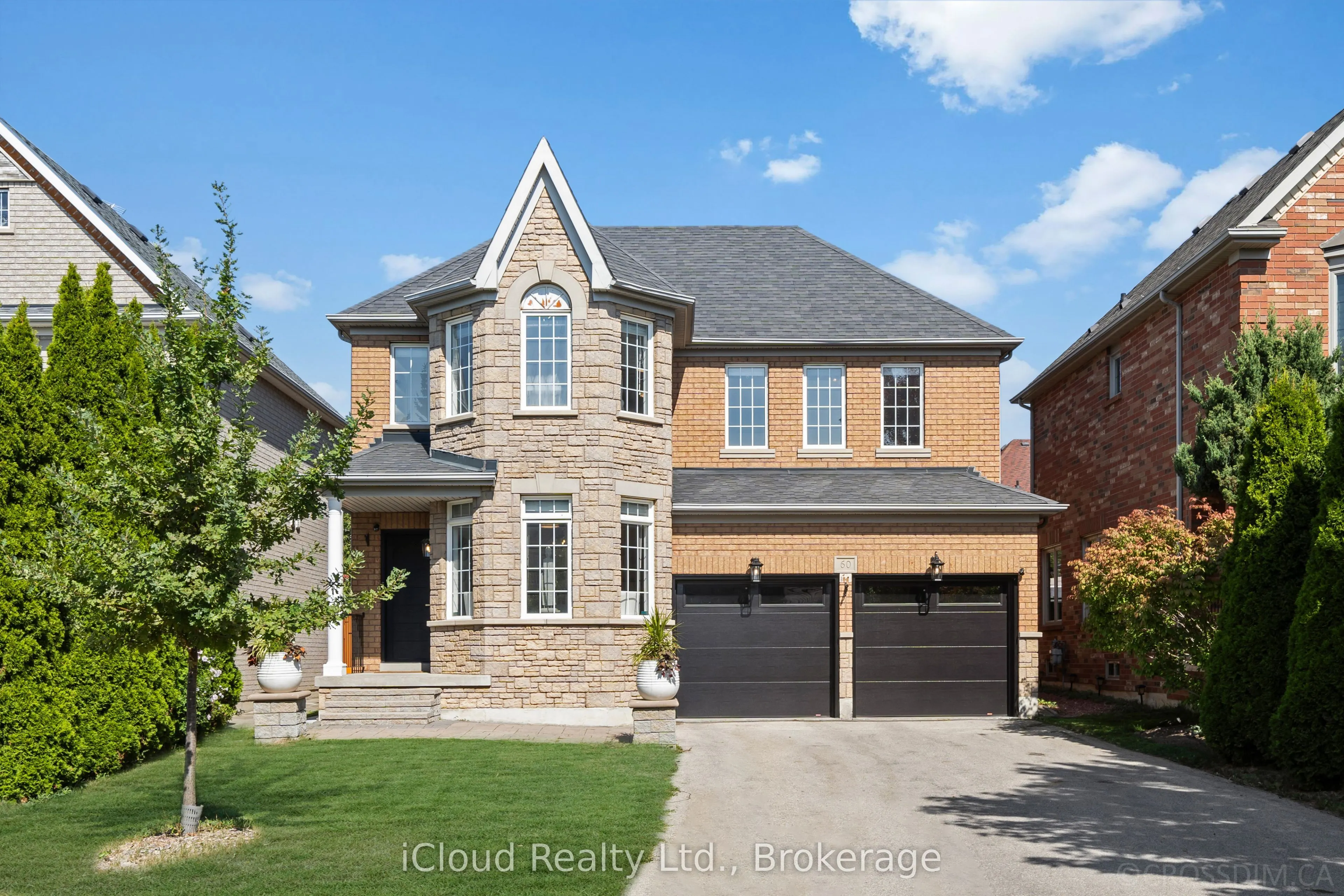 60 Tuscana Boulevard